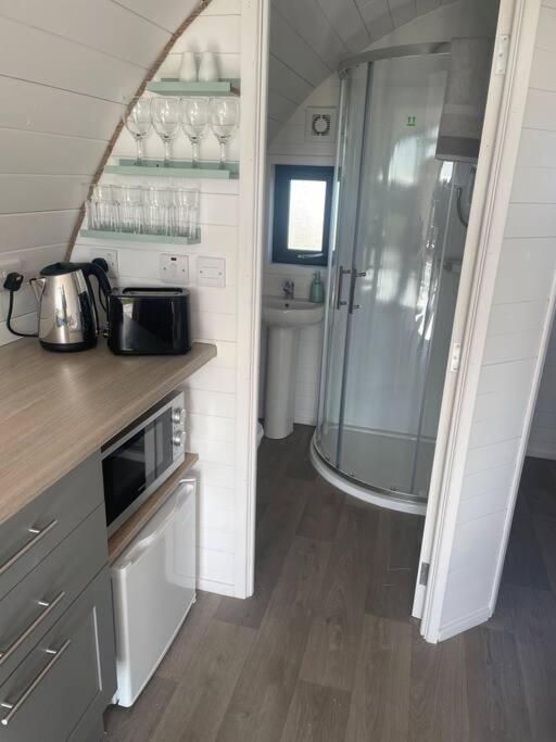 Gaoth Na Mara Pod Lägenhet Doolin Exteriör bild