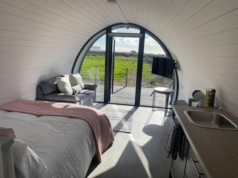 Gaoth Na Mara Pod Lägenhet Doolin Exteriör bild